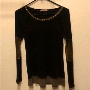 Long sleeve, dark brown top
